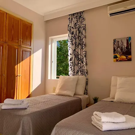 Villari Lefkas