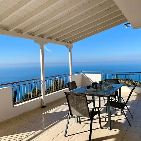 Villari Lefkas Apartment *